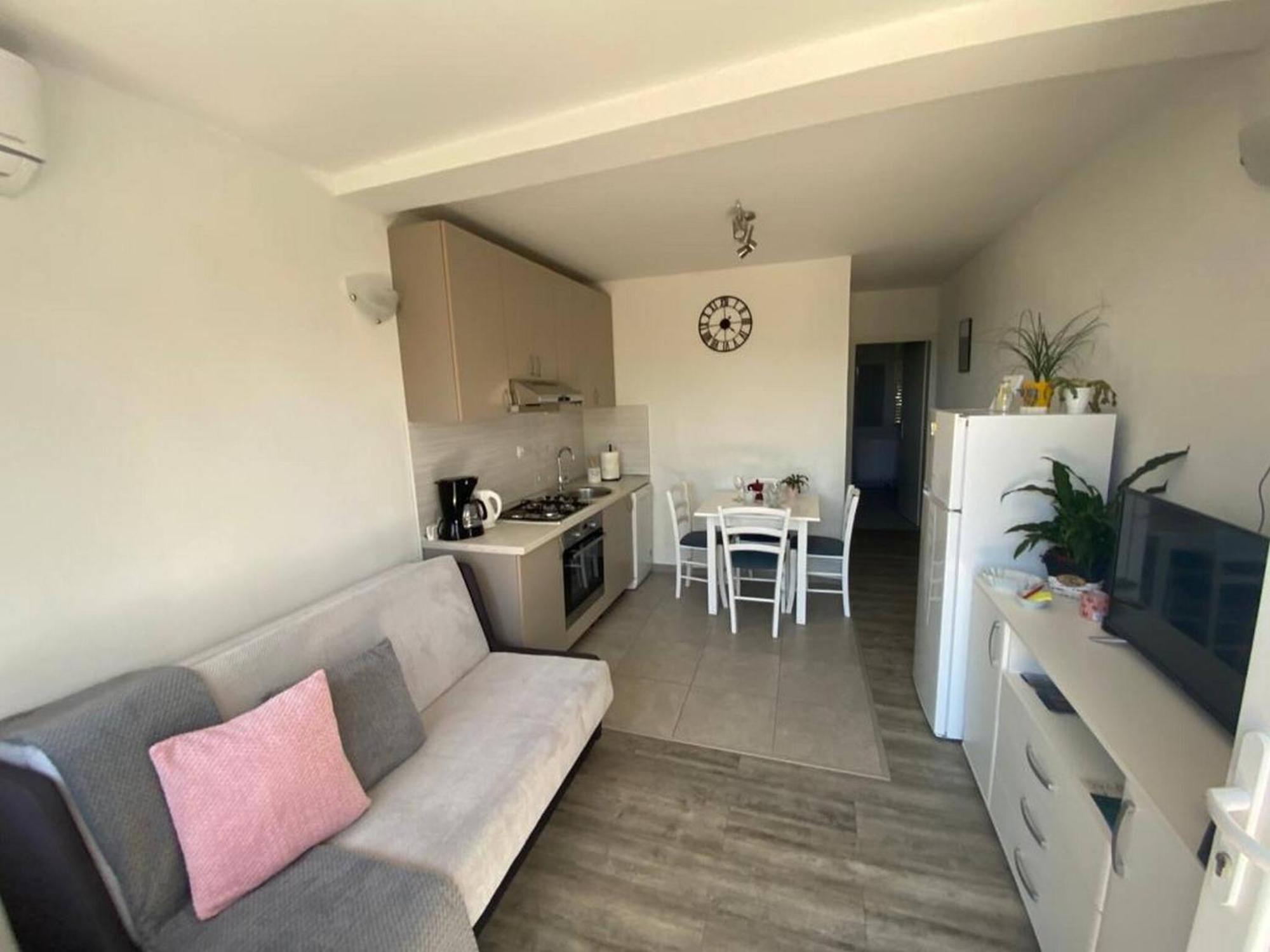 Rural Apartment Ante Дрниш Екстер'єр фото